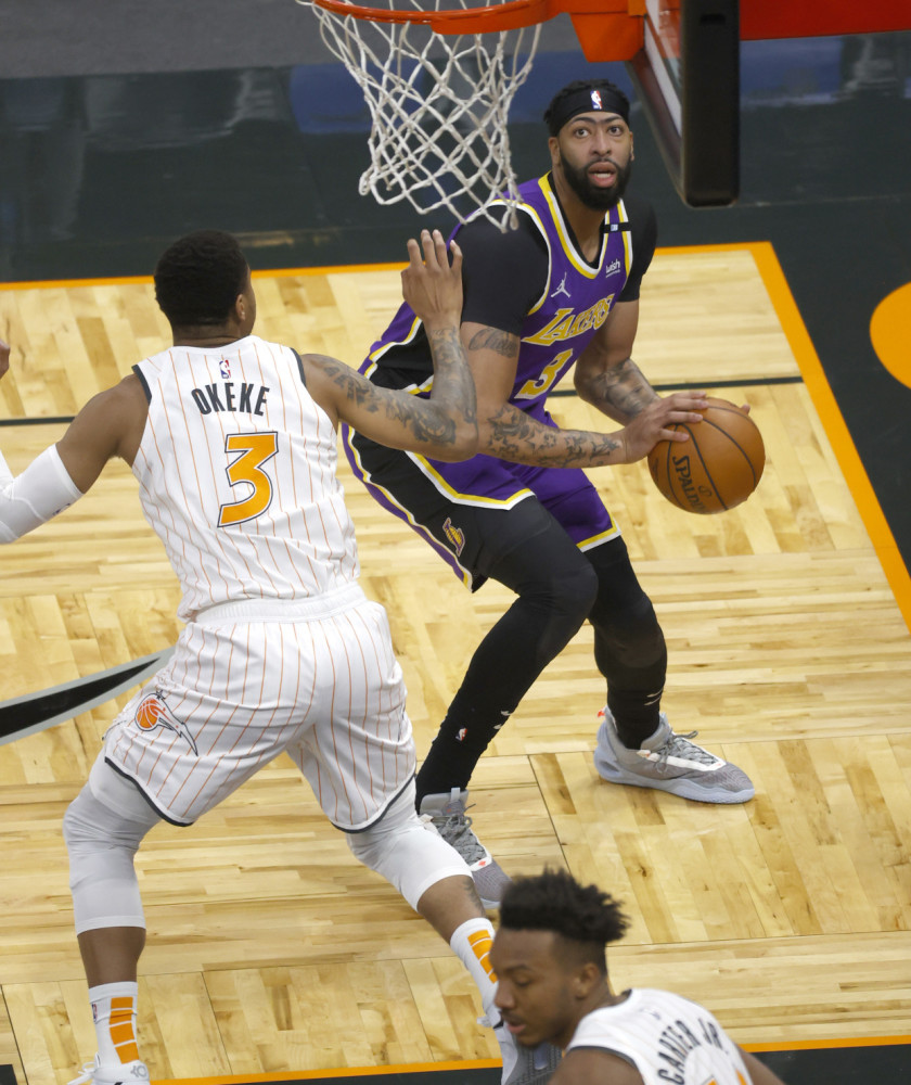  TheShy关键节点回归赛场，湖人带队取胜！