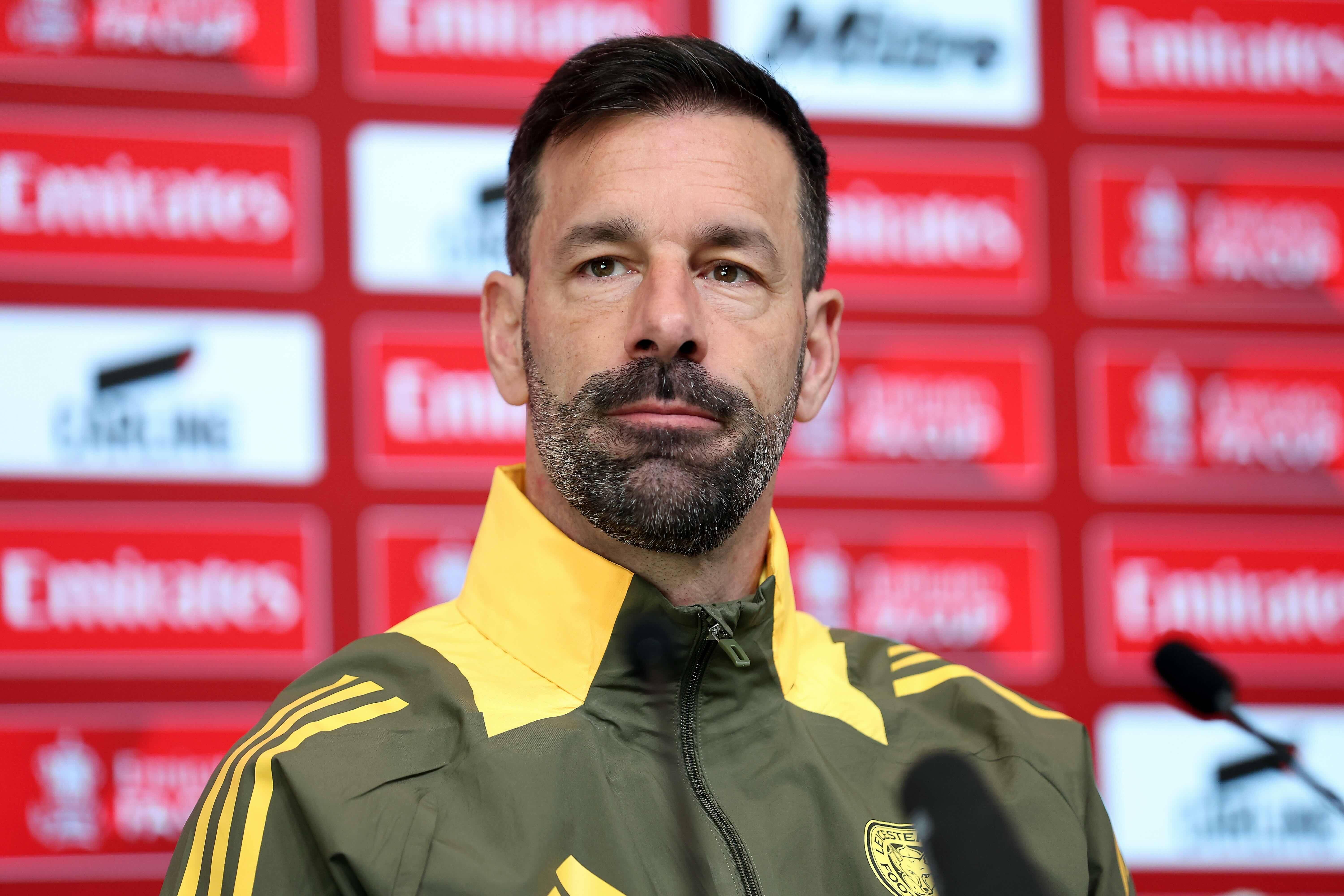 转会期成都蓉城备战足总杯，单刀错失细节曝光，态度坚定，心理建设被强调的简单介绍