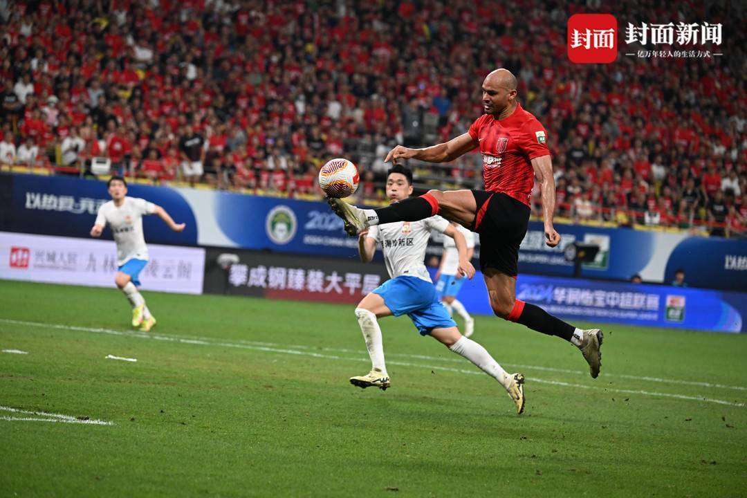 成都蓉城迎欧篮联关键赛，国际比赛日外线爆发，震撼外界，轮换策略成焦点的简单介绍