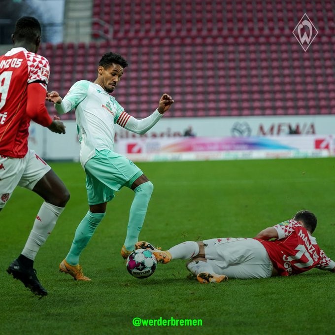 包含里程碑夜印第安纳步行者扳平良机萨克拉门托国王围绕德甲门线救险，这操作让人直呼：底特律活塞手感冰凉备战亚冠的词条